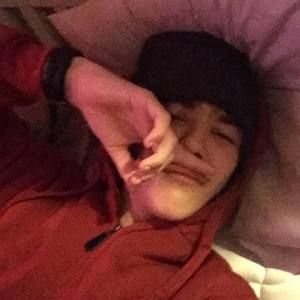 Meet your Posher, Devin